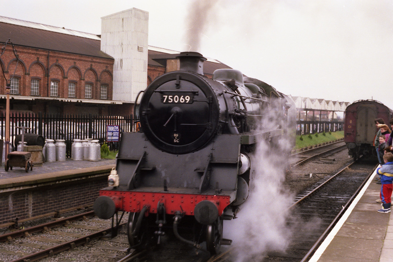 No.75069 at Kidderminster
